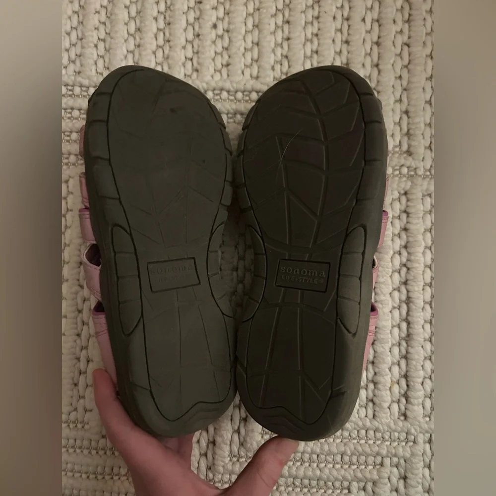 Sonoma Girl’s Sz 5 MED Violet Purple Grey Rugged Rustic Outdoorsy Sandals Shoes